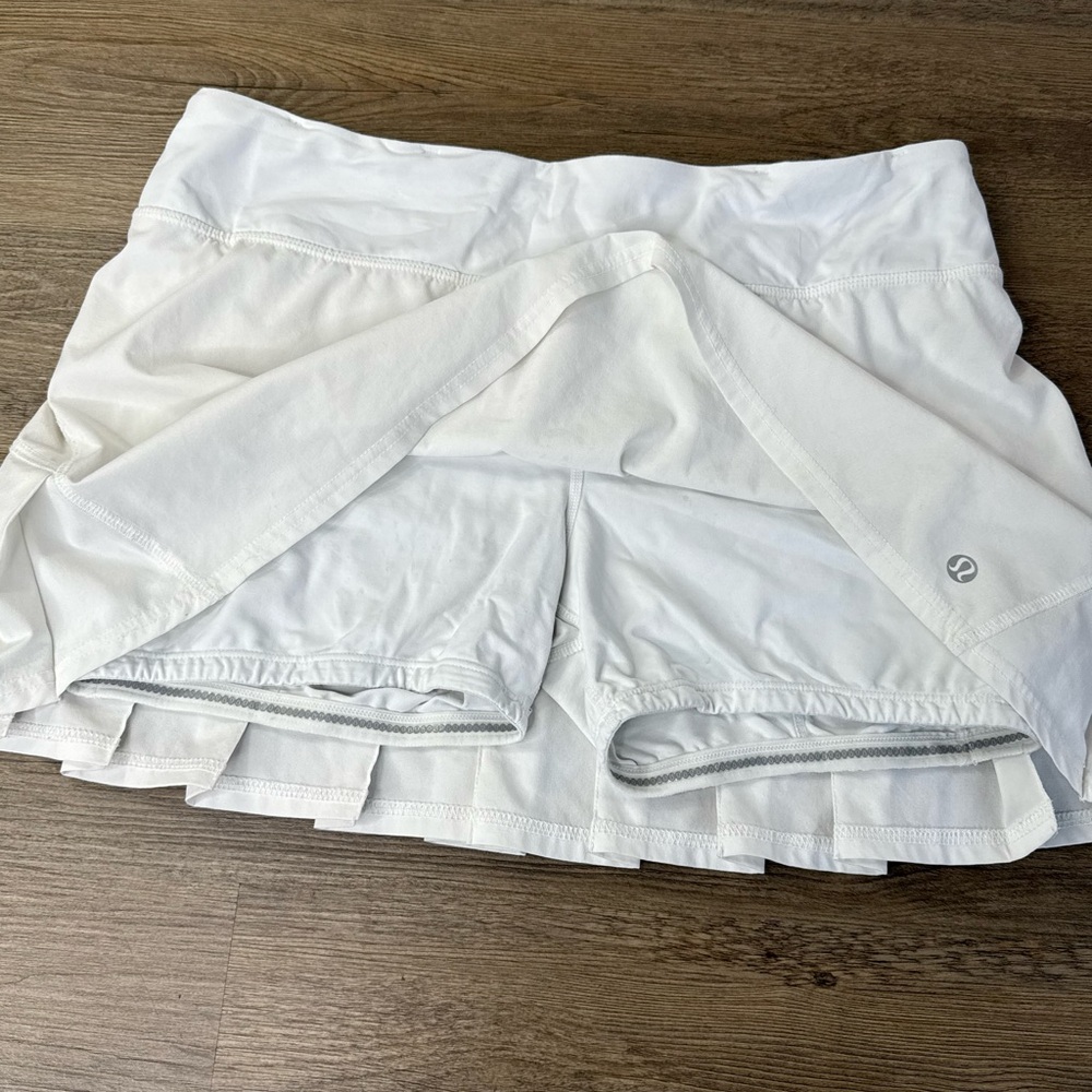 Lululemon Women’s Run: Speed Skirt, White, size 8 - Picture 6 of 12